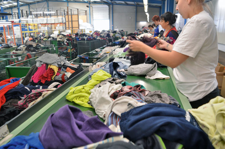 Le Relais Est revalorise les textiles Le Périscope