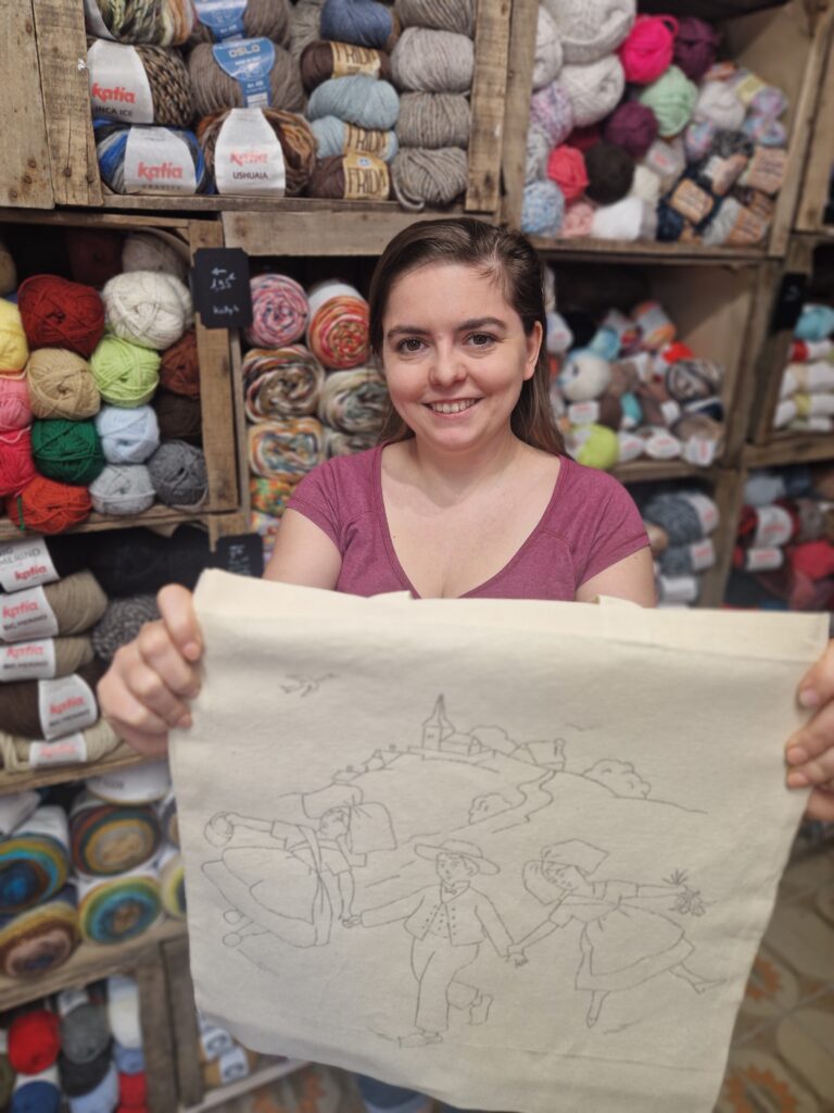 Au Fil de Bibeau : Anaïs Schaal, la nouvelle main de la mercerie historique de son enfance